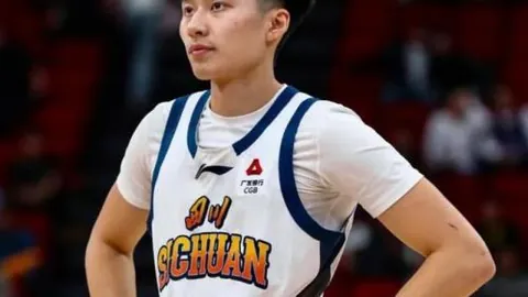 [璀璨之夜]20251228 坚守与飞跃