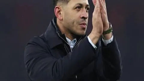 国米对战尤文国家德比首发揭晓：坎比亚索回归阵中，道格拉斯-路易斯缺席战局